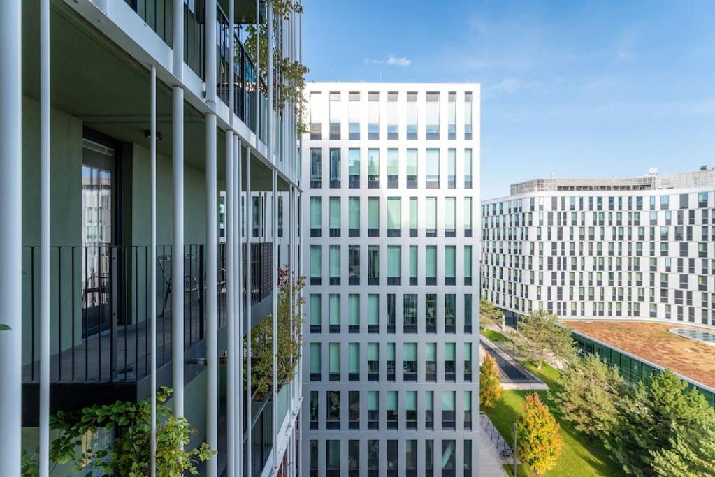 Hm • New Studio By Wu & Messe * Wien